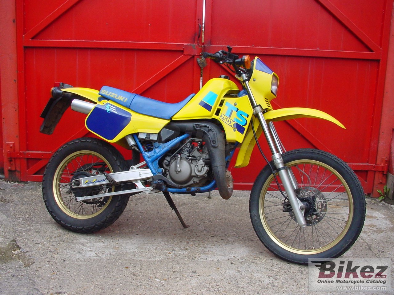 Big nymous user. ts 250 x picture and wallpaper from Bikez.com